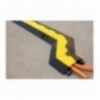 Angle gauche Passe cable Noir et jaune