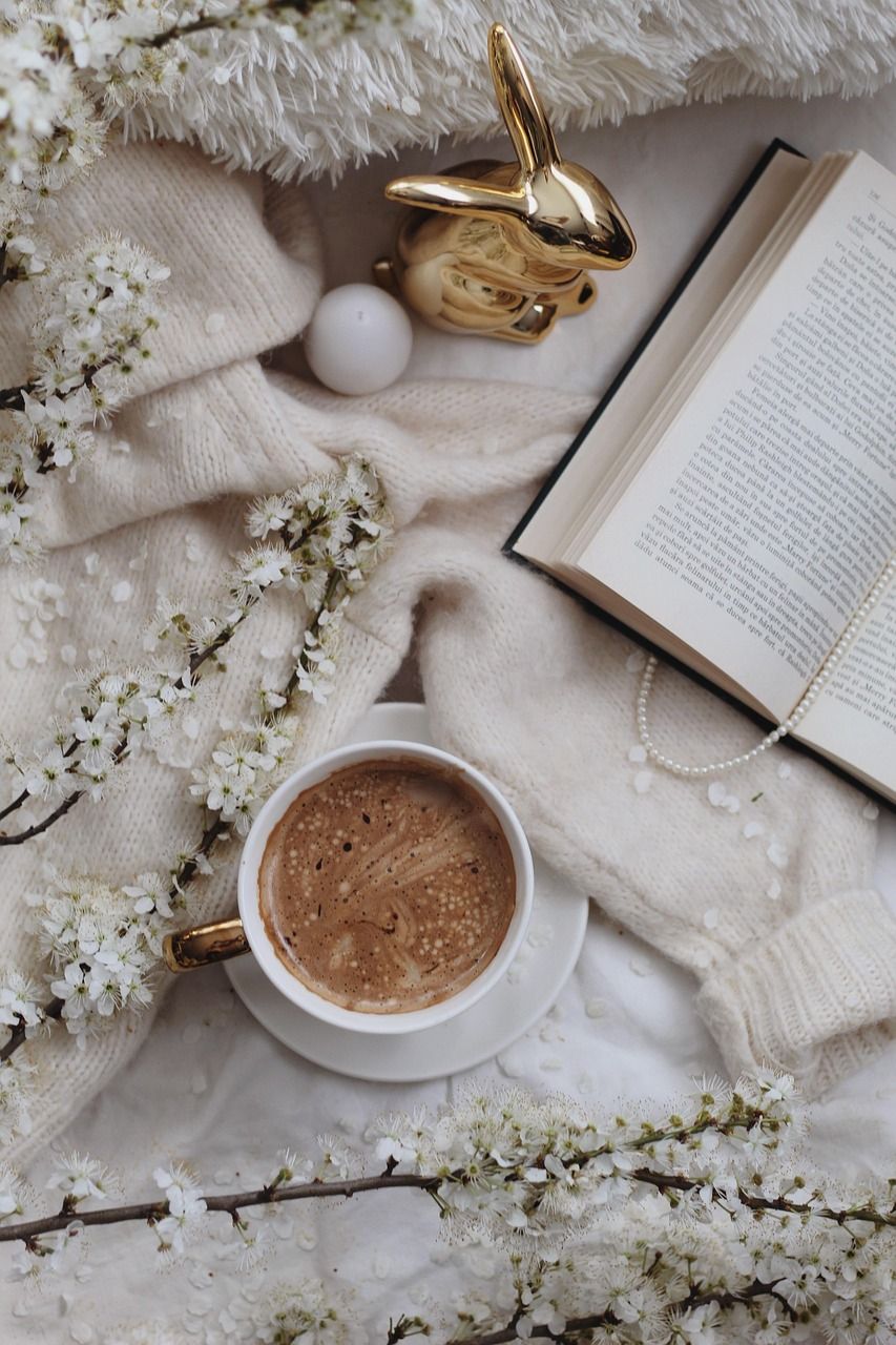 Créer un coin lecture cosy avec des coussins faits maison aménagez un coin lecture cosy chez vous : idées et conseils pour créer un espace confortable et chaleureux, parfait pour se détendre avec un bon livre.